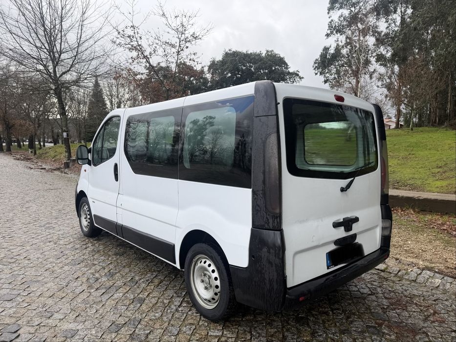 Opel Vivaro 1.9CDTI 6Lugares