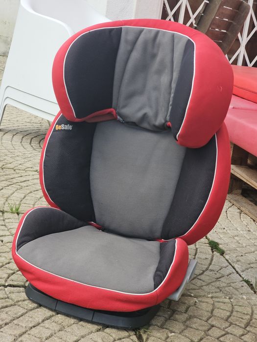 Cadeira Auto BeSafe izi Up X3 - 15 a 36kg (4 anos até aos 12 anos)