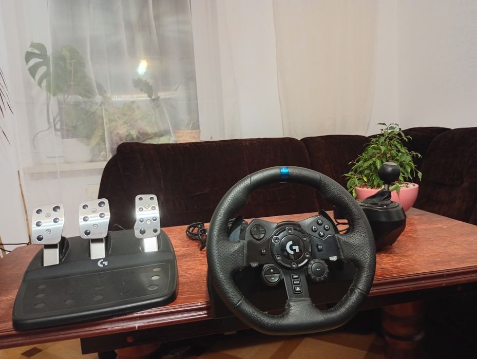 Kierownica Logitech g923 z shifterem
