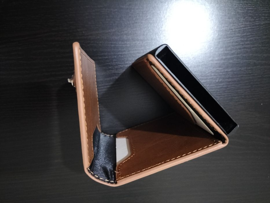 Porta cartões RFID em pele castanho camel