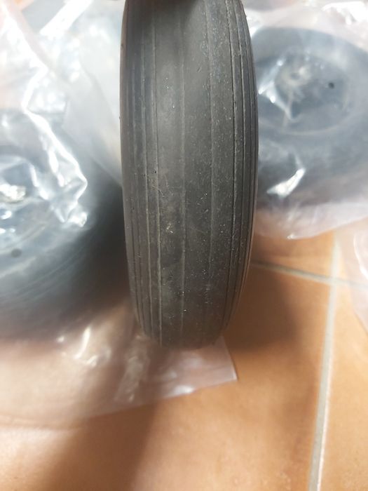 Rodas trotinete semi novas 180 mm