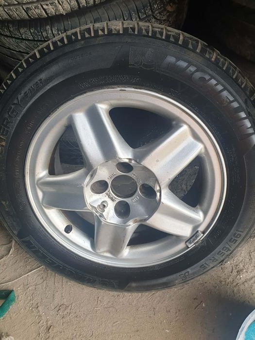 Oryginalne Alufelgi Opel 15 Komplet 4 szt. + Dekielki