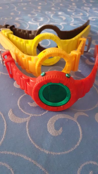 1 bracelete vermelha