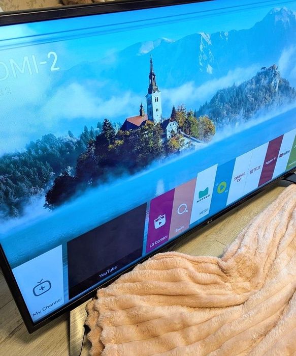 Продам телевізор LG 49UH651V  49дюймів