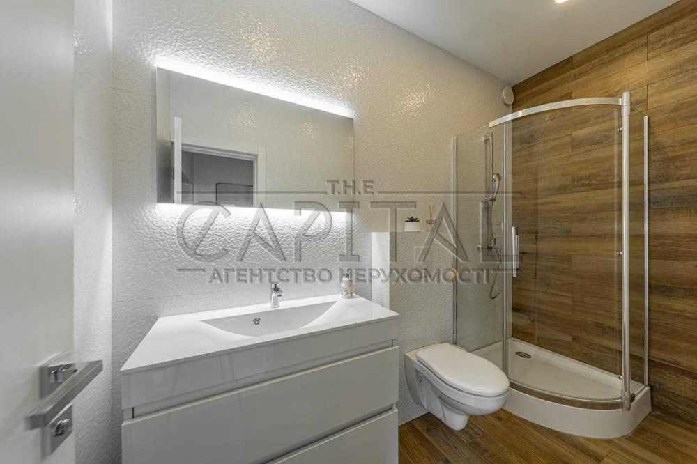 Здається в оренду шикарний автрономний будинок в Козині з басейном