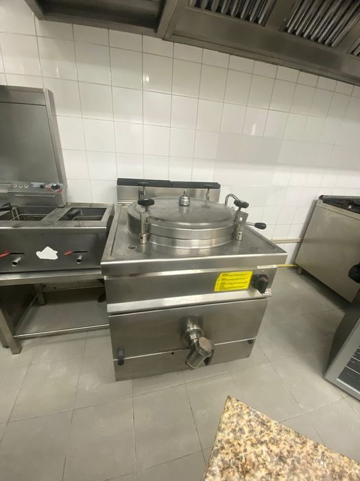 Panela de pressão basculante industrial, usada mas em bom estado