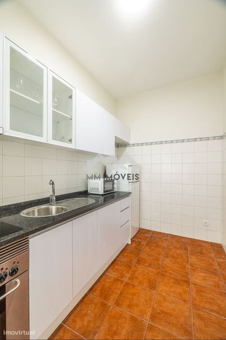 Andar de Moradia |  Rio Tinto | Garagem | Logradouro