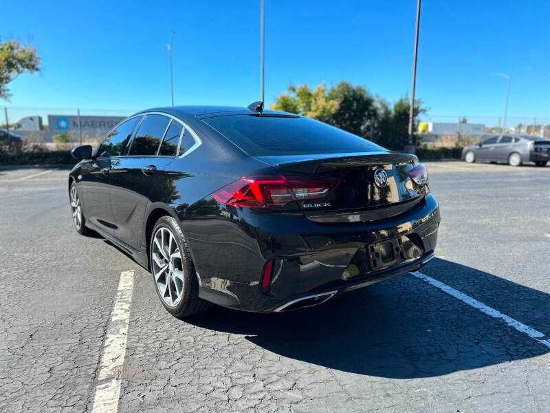 2018 Buick Regal Sportback