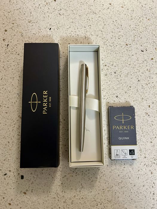 Ручка перова Parker