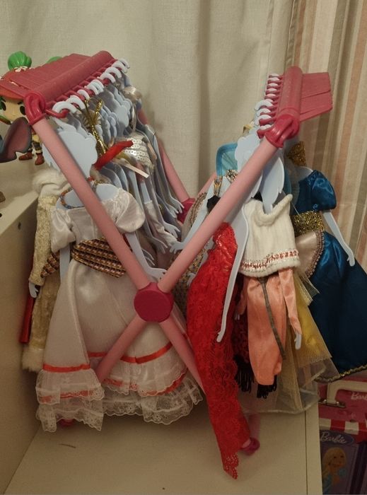 Colecção Vestidos do Mundo Barbie