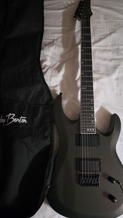 Guitarra Harley Benton mettalic