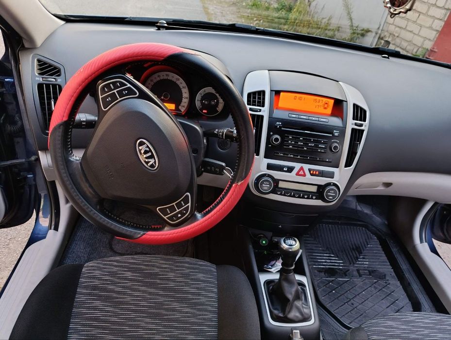Kia Ceed 2008 2.0 дизель
