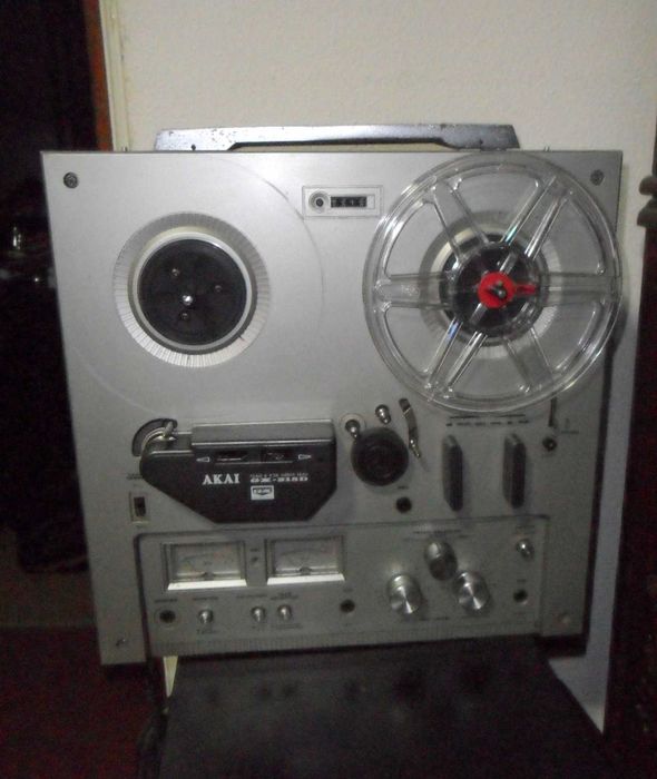 Gravador de bobines Akai