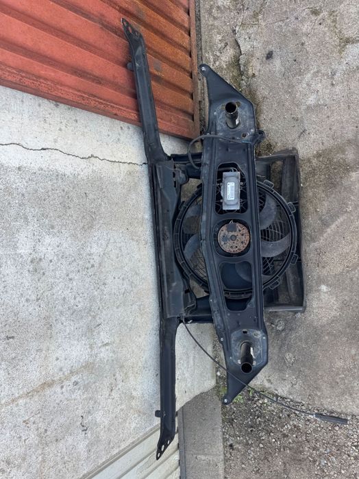 Vendo guarda lamas  BMW e46 fase 2 originais + frente interno Fase 2