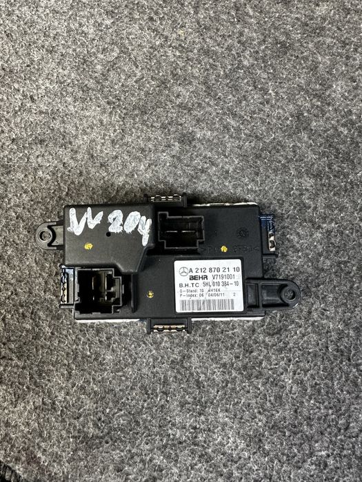 Резистор ,блок управління кліматом