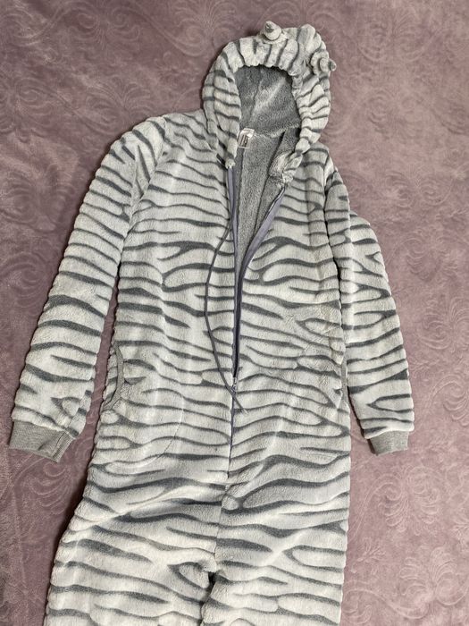 Кегурумі сіре полосате Barva