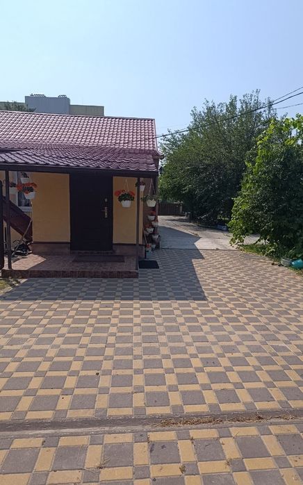 Довгострокова оренда будинку