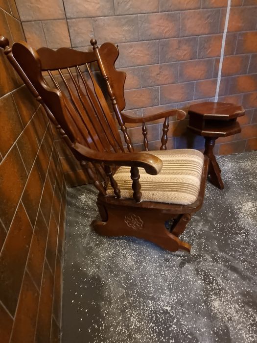 Stare meble fotele krzesła