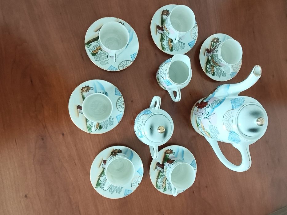Serviço de chá em porcelana 'casquinha de ovo''