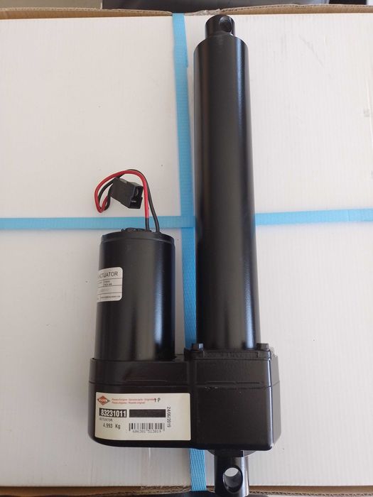 Siłownik owijania siatką Prasa KUHN