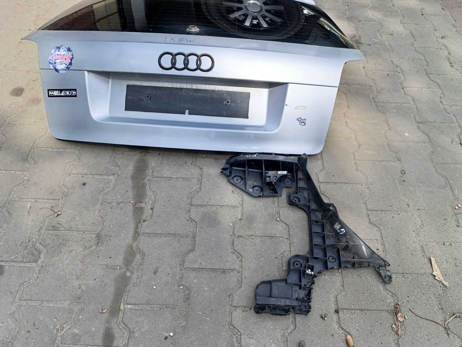 Klapa bagażnika tylna AUDI A3 8P LIFT 08-12 3D LX7W