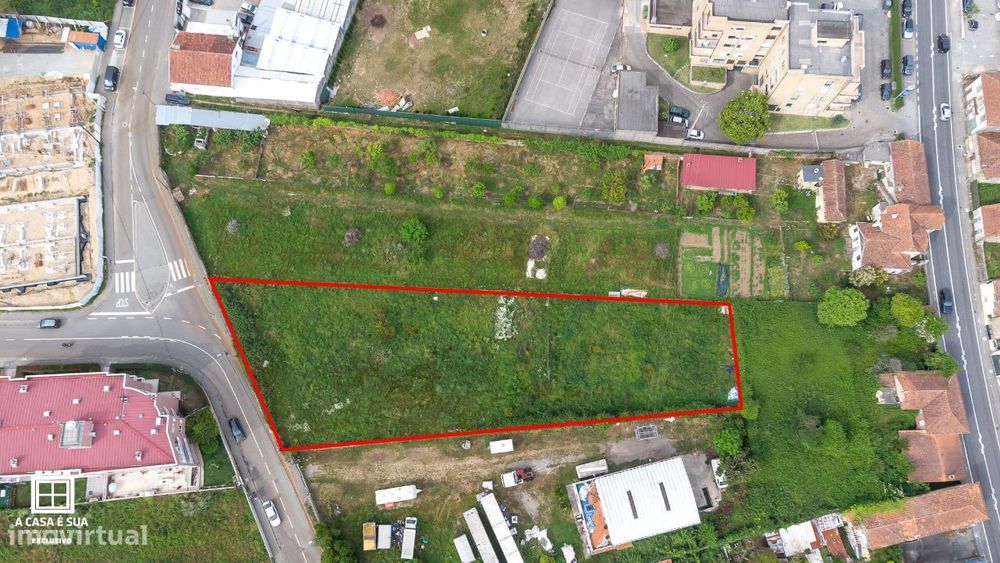 Terreno para Construção com 2.650 m2 em Lourosa - Exclusivo