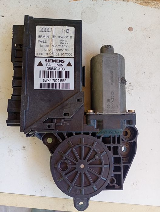 Mechanizm otwierania szyb