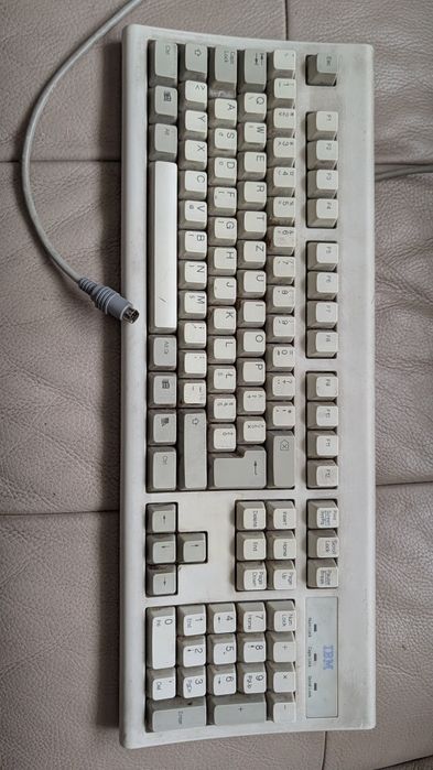 Stara klawiatura IBM ps2