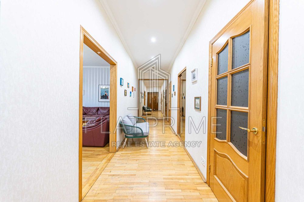 Без% Продаж 3-х кімнатної квартири, 135 м2, вул. Назарівська, 9