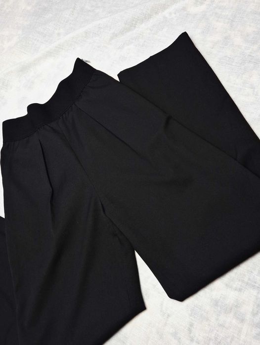 Czarne spodnie z wysokim stanem szerokimi nogawkami ZARA 34 XS