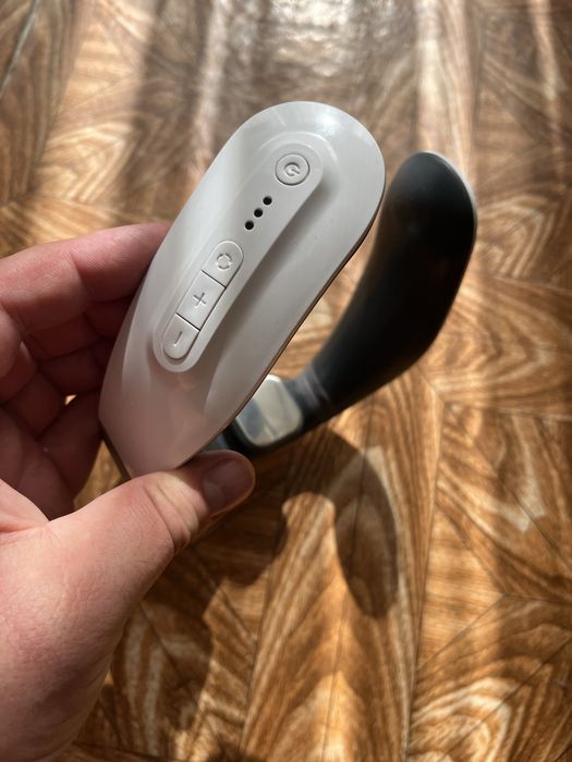 Импульсный масажер для шеи