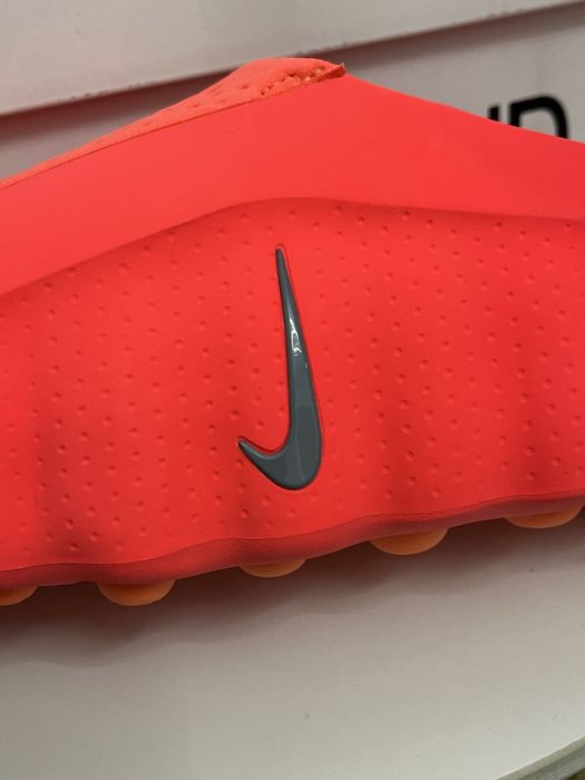 Nike Mind 001 Slide Solar Red