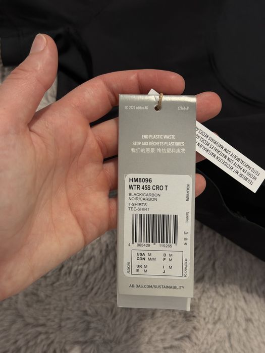 Футболка adidas для спорту