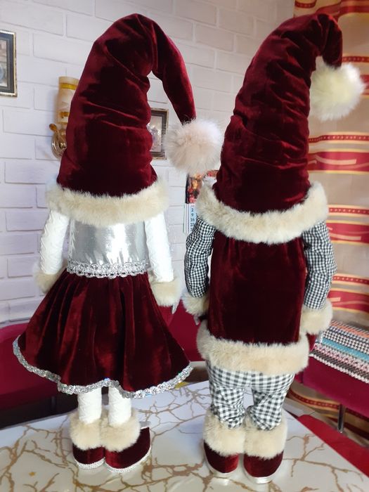 Парочка святкових гномів