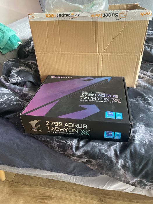 Gigabyte TachyonX z790 lga1700