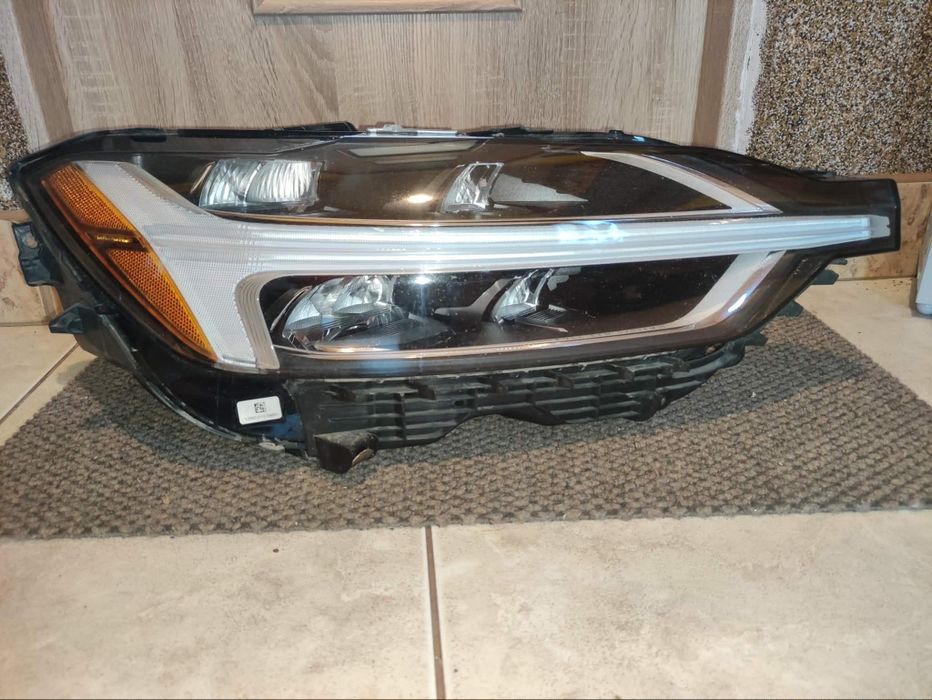 Lampa Volvo XC 60 II Full LED prawa USA