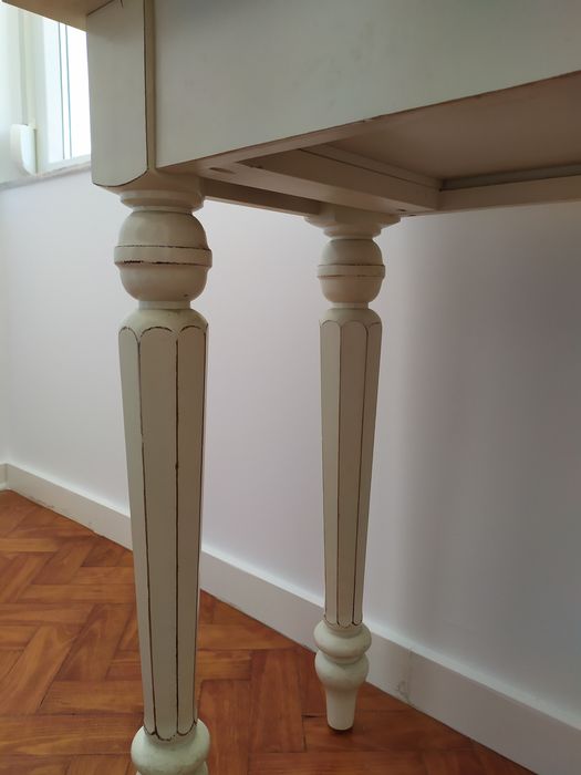 Mesa/aparador para sala,quarto, escritório