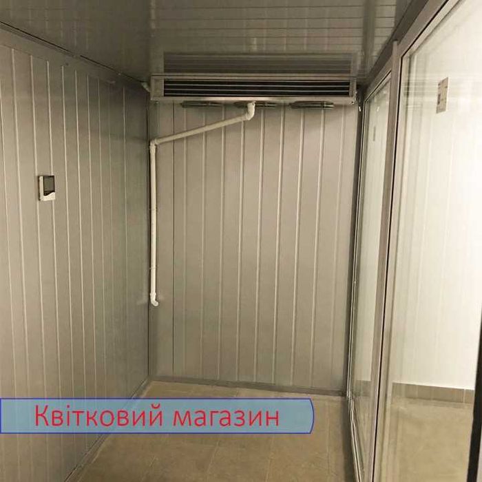 Холодильне обладнання для квіткового магазину.Холодильна вітрина.