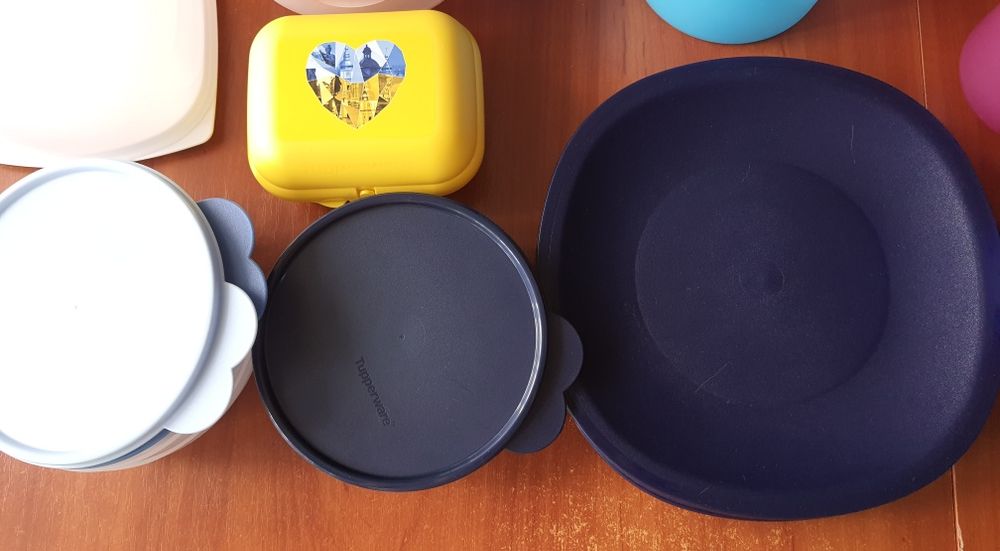 Набір посуду Tupperware