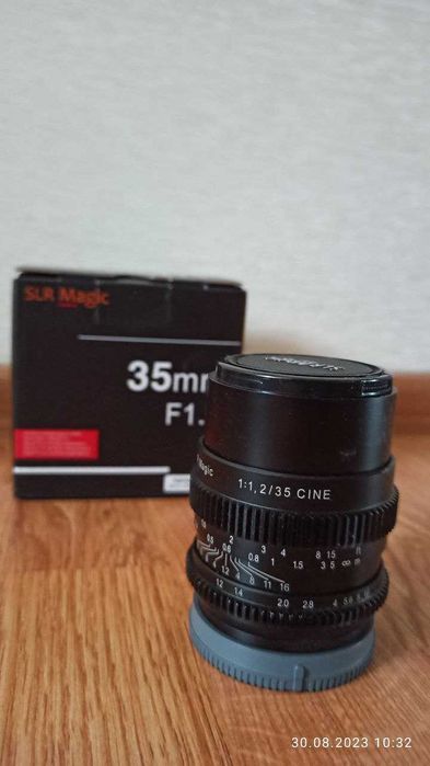 Объектив для Sony SLR magic  35  mm f/1.2