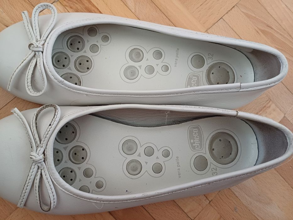 Buty dziecięce Chicco, rozm. 32, białe – stan bardzo dobry