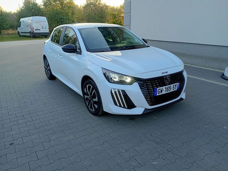 Peugeot 208