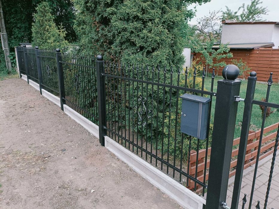 Bramy, Furtki, Napędy, Przęsła, Bramy przesuwne, Montaż, Cynkowanie