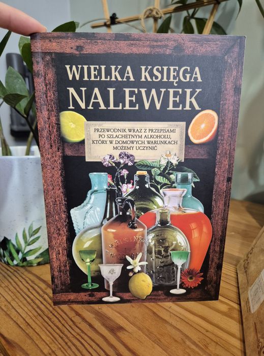 Wielka księga nalewek