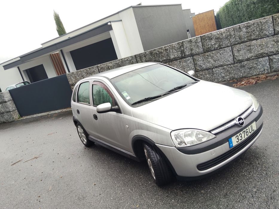 Opel corsa a gasolina baratinho... irrepreensível.com ar condicionado