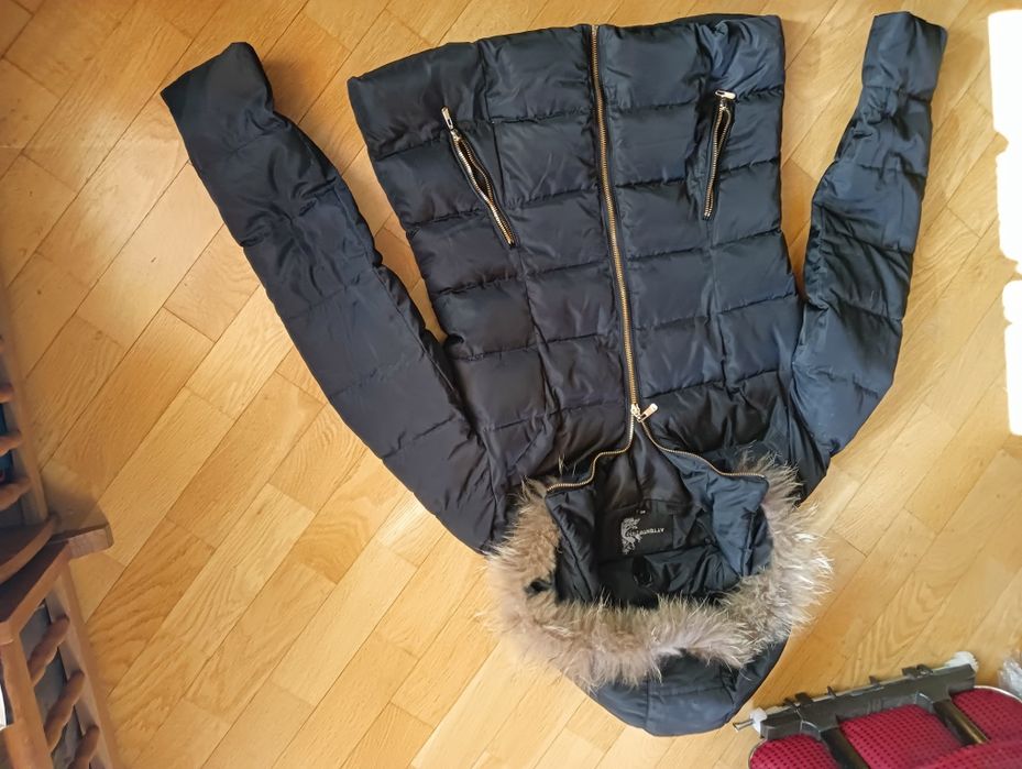Damska kurtka puchowa M/L futro kaptur 38/40