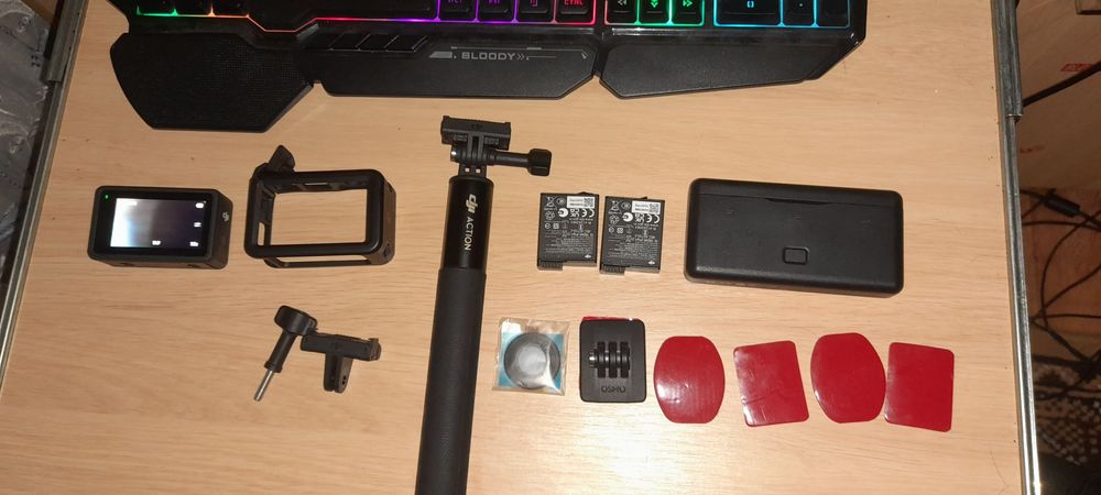 Продам Екшен камеру   OSMO 4 COMBO