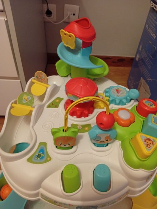 Mesa de atividades infantil