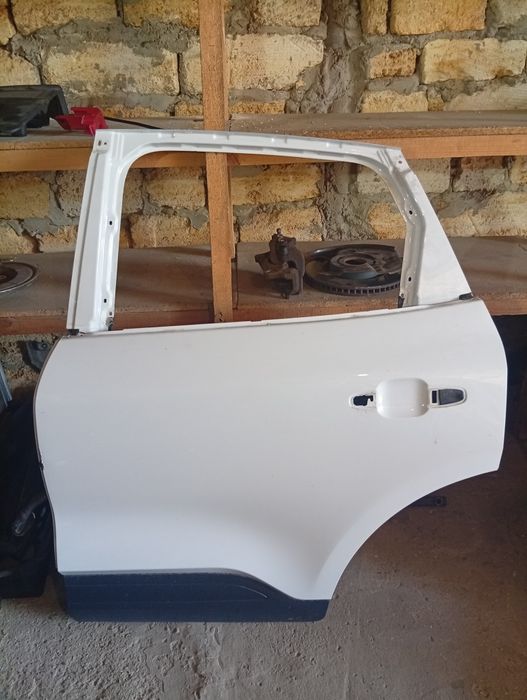 Капот форд ескейп 20 Ford escape 20