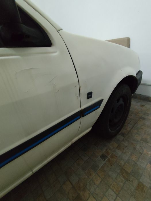 Ford Fiesta 1.1 (FAJ) 1993